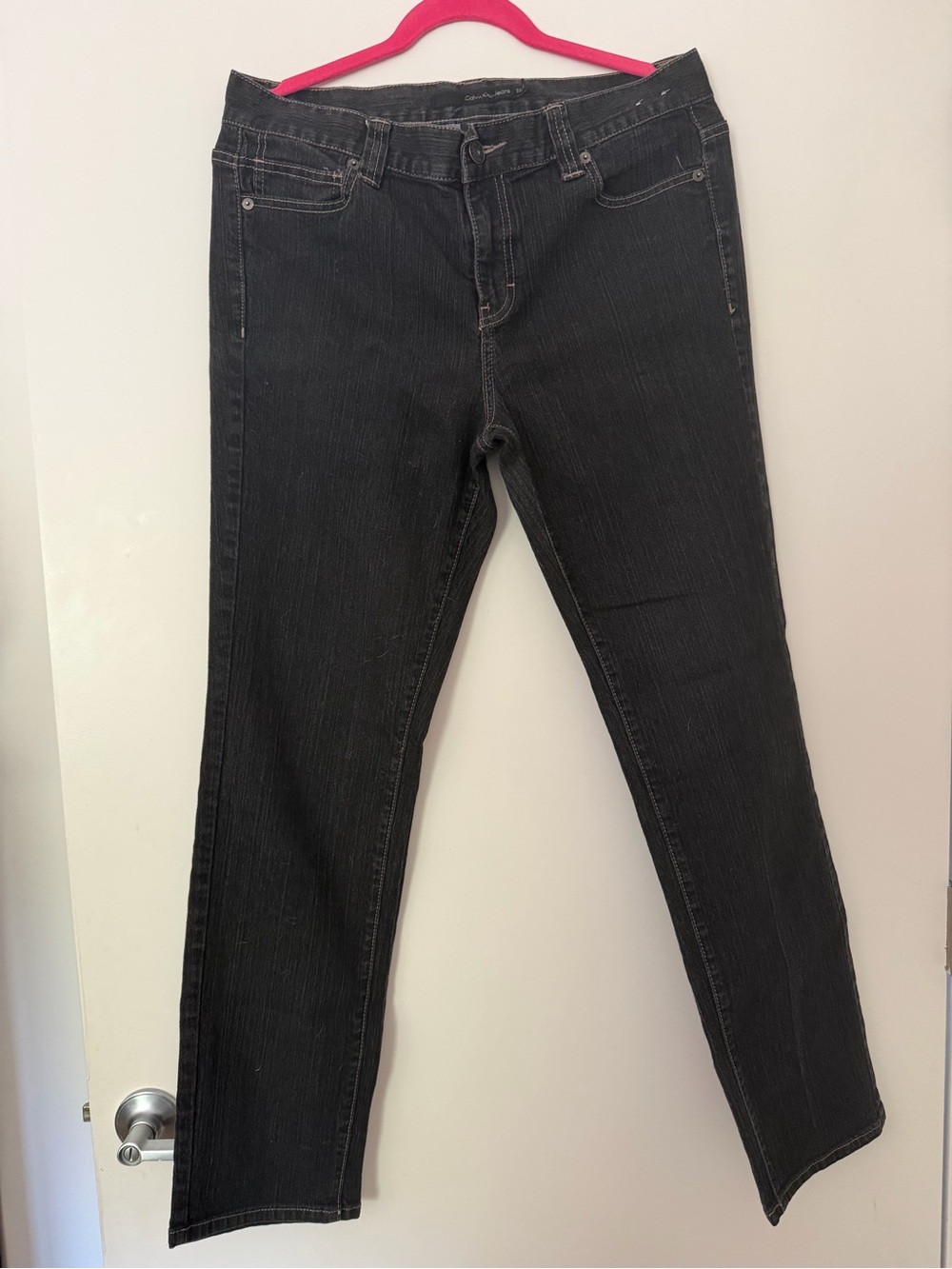 Calvin Klein Black Women's Straight Jeans
Size 32/14
